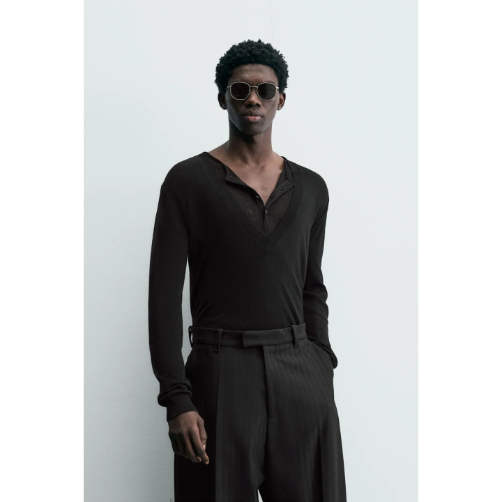 Джемпер из шерсти limited edition с v-образным вырезом