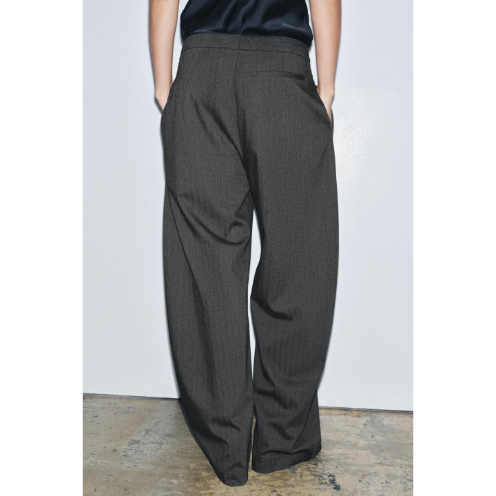 БРЮКИ-БАЛЛОНЫ СТРУКТУРНОЙ ТКАНИ — ZW COLLECTION