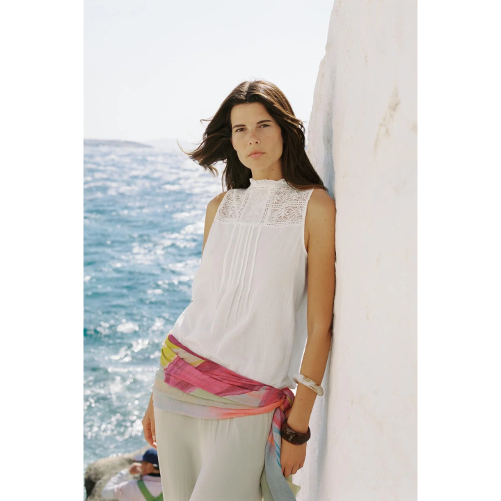 ТОП С ВЫШИВКОЙ И КРУЖЕВОМ