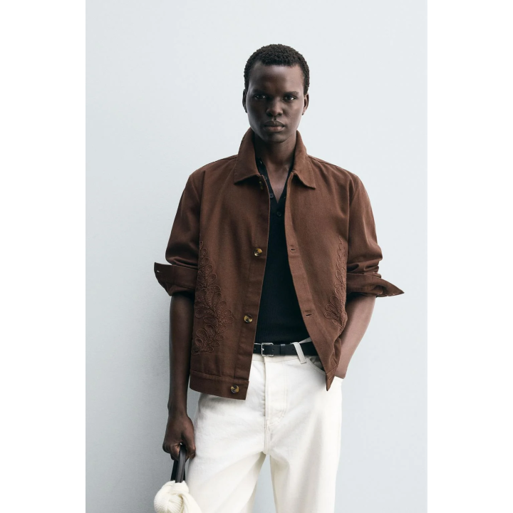 КУРТКА-РУБАШКА С ВЫШИВКОЙ ИЗ РЕЛЬЕФНОЙ ТКАНИ