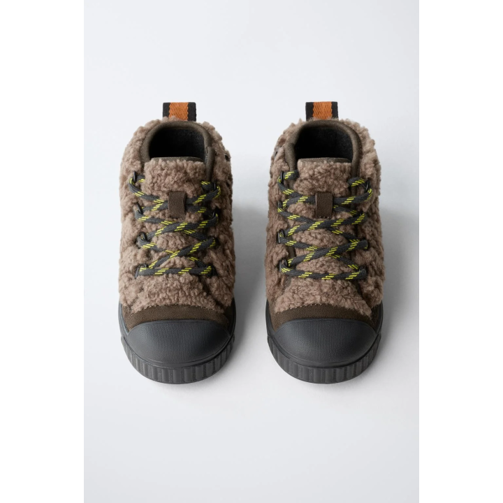 ВЫСОКИЕ КРОССОВКИ ИЗ ИСКУССТВЕННОЙ ОВЧИНЫ