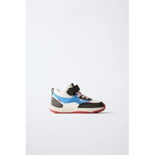 ВЫСОКИЕ КРОССОВКИ ИЗ РАЗНЫХ МАТЕРИАЛОВ