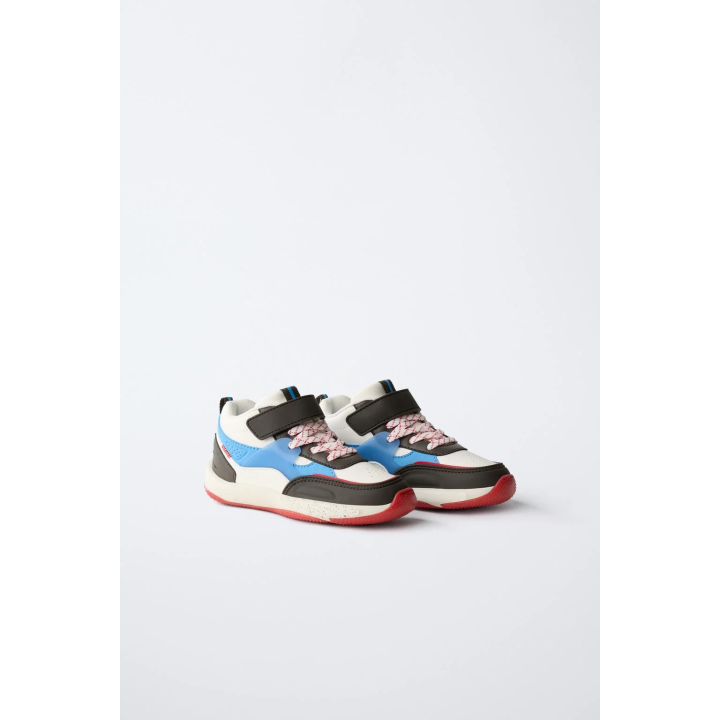 ВЫСОКИЕ КРОССОВКИ ИЗ РАЗНЫХ МАТЕРИАЛОВ