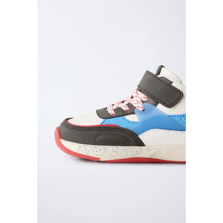 ВЫСОКИЕ КРОССОВКИ ИЗ РАЗНЫХ МАТЕРИАЛОВ