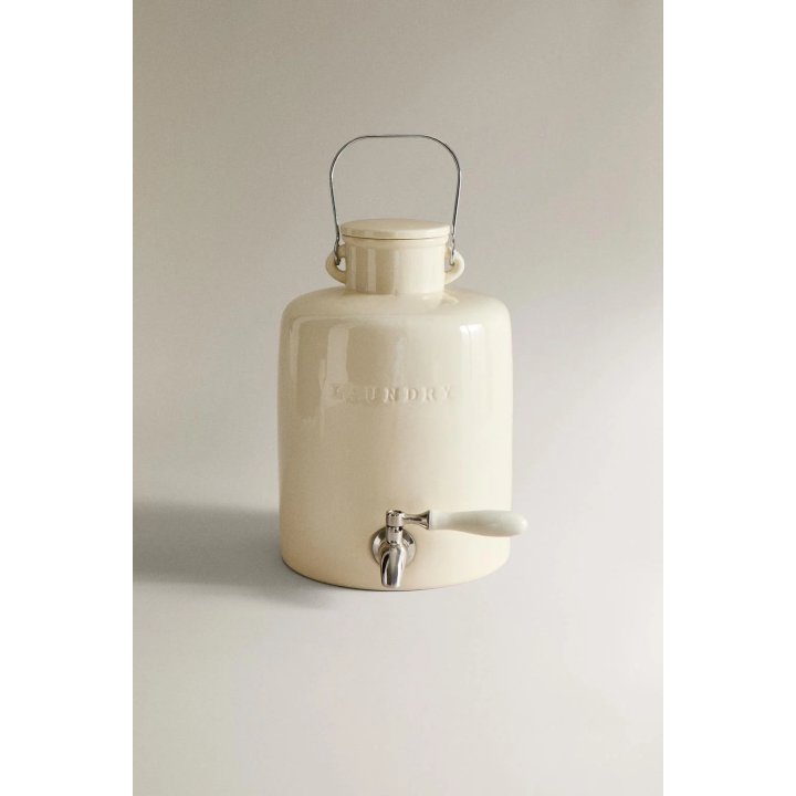 LAUNDRY DETERGENT DISPENSER