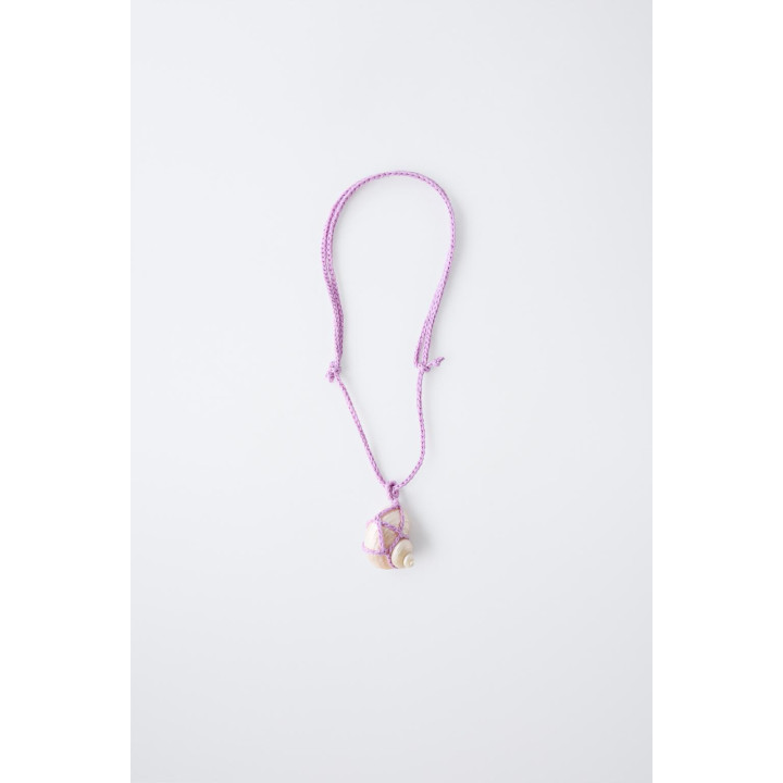 ОЖЕРЕЛЬЕ ИЗ ШНУРА С ПОДВЕСКОЙ «РАКУШКА»