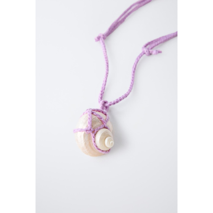 ОЖЕРЕЛЬЕ ИЗ ШНУРА С ПОДВЕСКОЙ «РАКУШКА»
