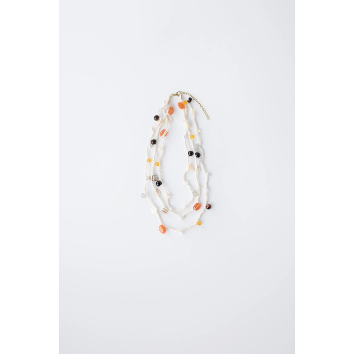 ОЖЕРЕЛЬЕ С БУСИНАМИ И РАКУШКАМИ