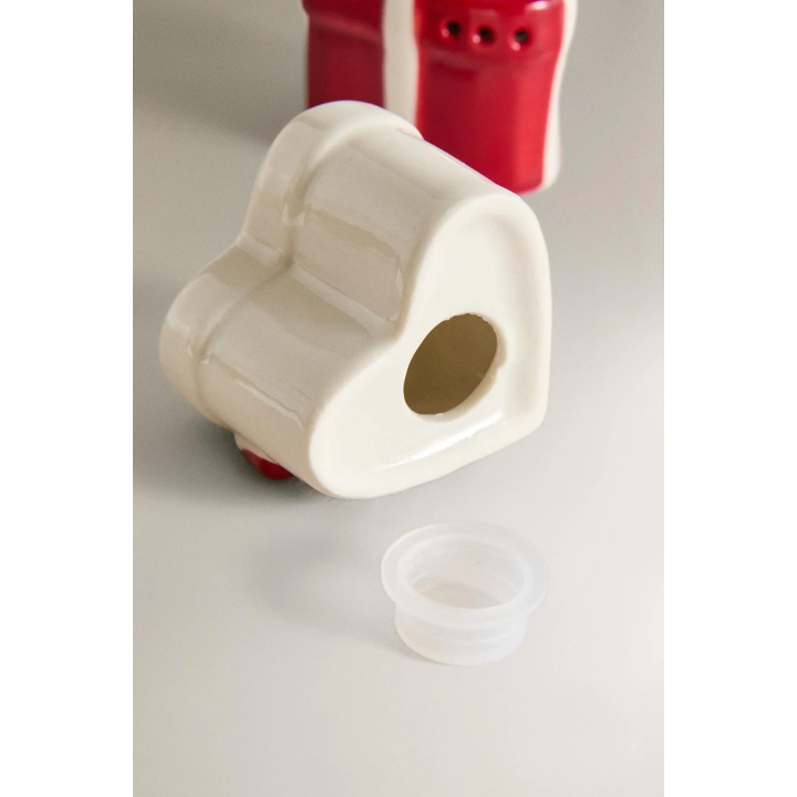 Набор солонка и перечница "рождественский подарок"