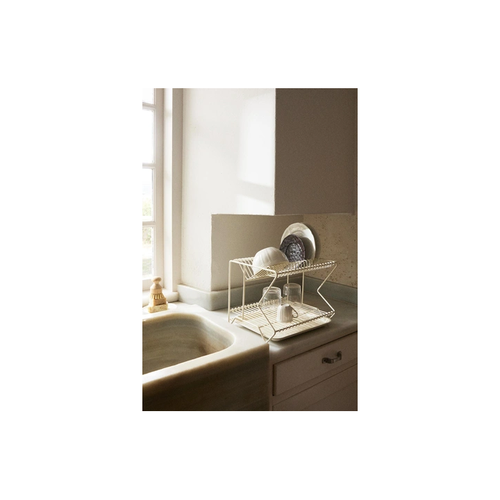 METAL DISH DRAINER WITH TRAY