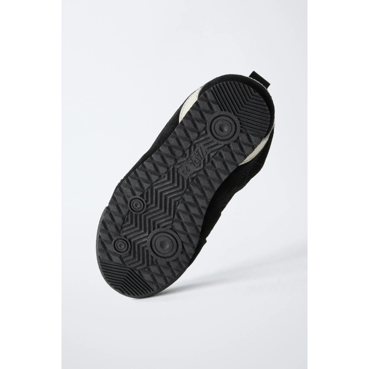 КОЖАНЫЕ СПОРТИВНЫЕ КРОССОВКИ