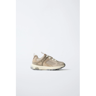 МНОГОСЛОЙНЫЕ СПОРТИВНЫЕ КРОССОВКИ