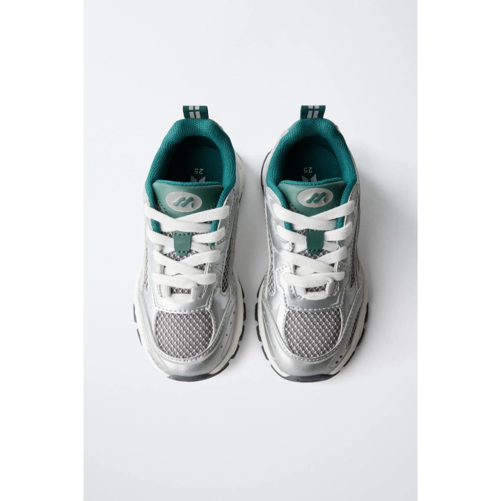 КРОССОВКИ С СЕТЧАТЫМИ ДЕТАЛЯМИ