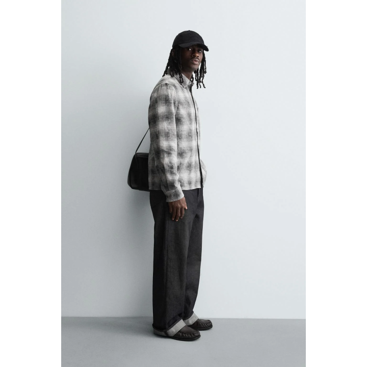 Рубашка в клетку свободного кроя