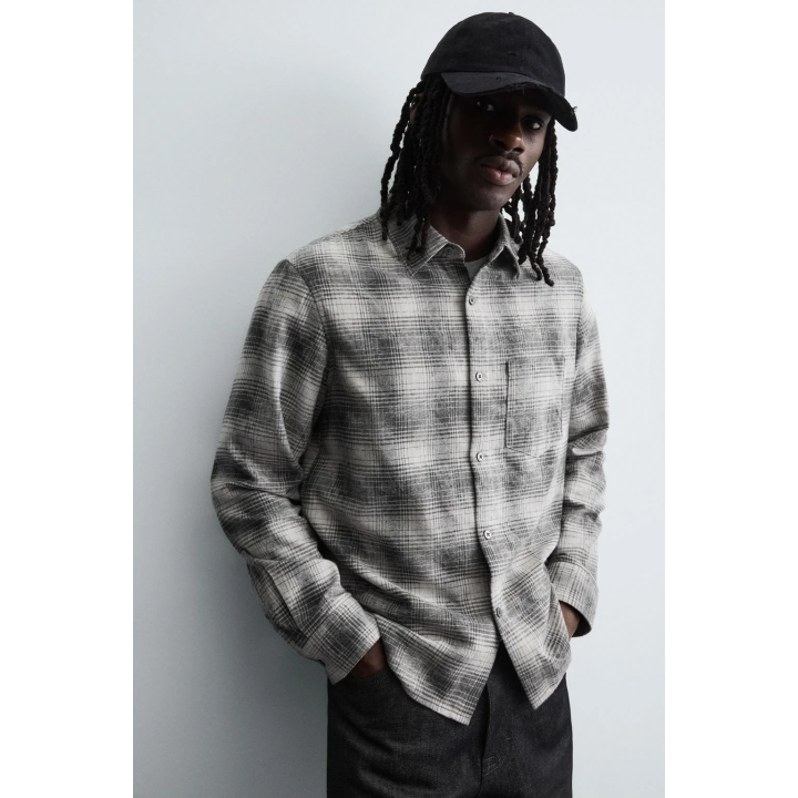 Рубашка в клетку свободного кроя