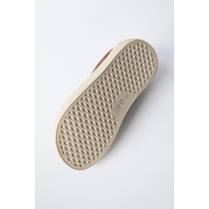 КОЖАНЫЕ КРОССОВКИ