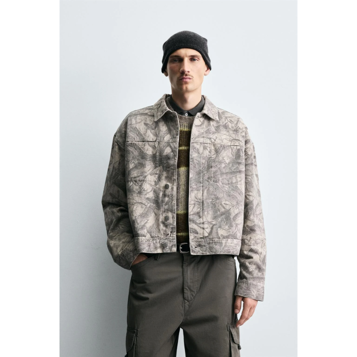 Куртка с листьями