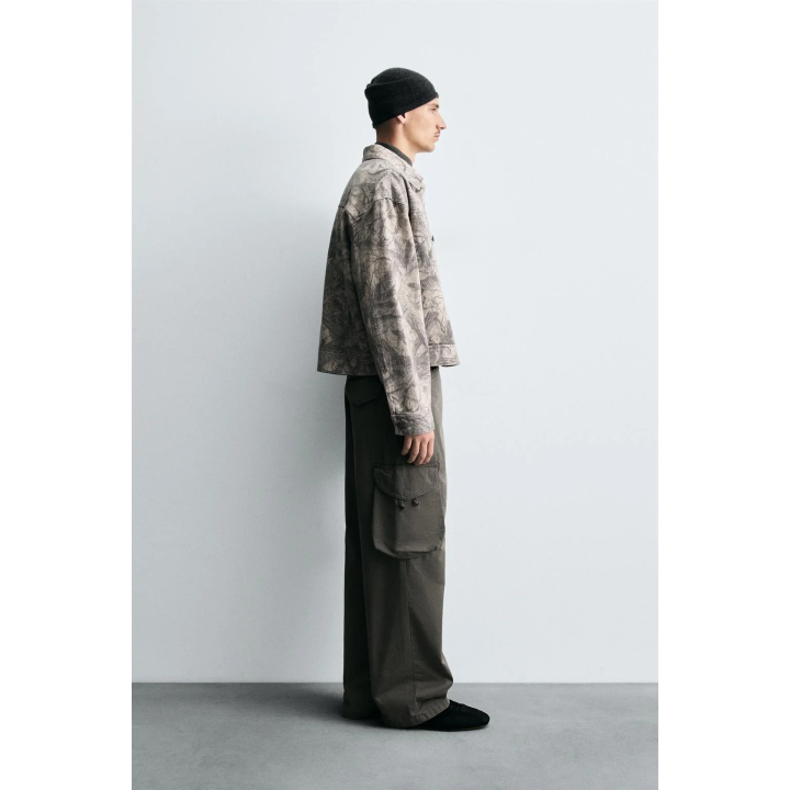 Куртка с листьями