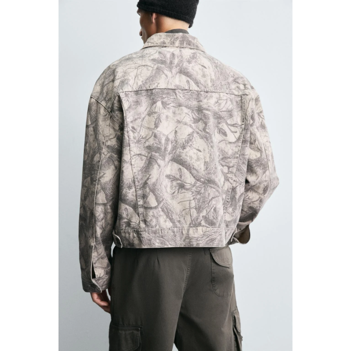 Куртка с листьями