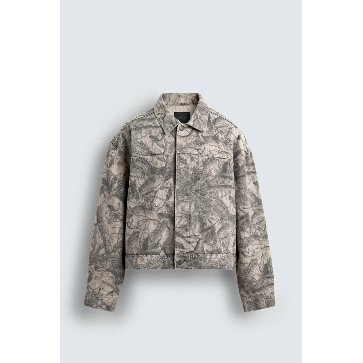 Куртка с листьями