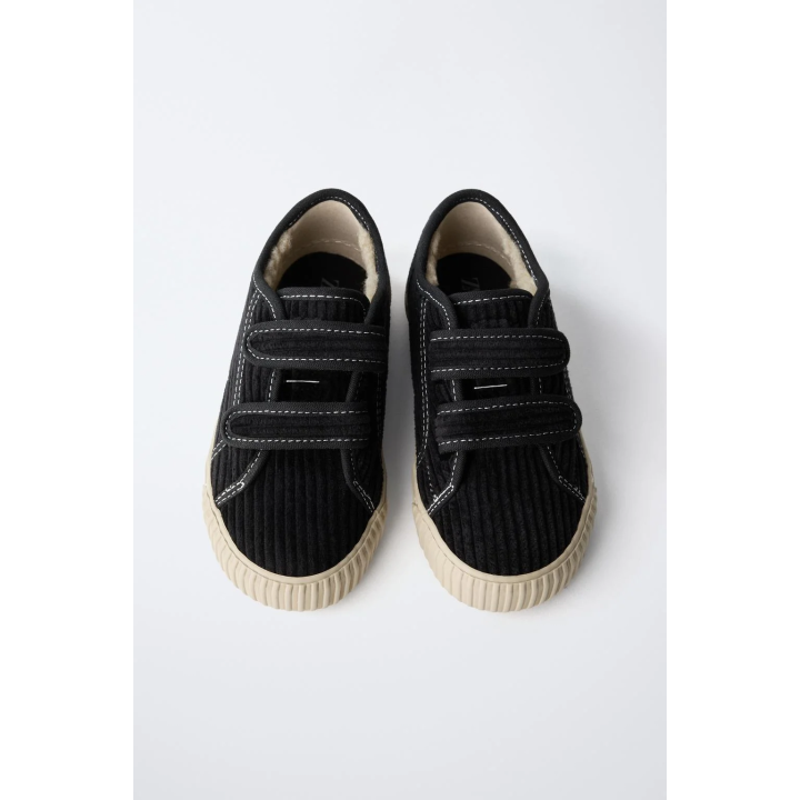 Кеды из костюмной ткани с меховой подкладкой