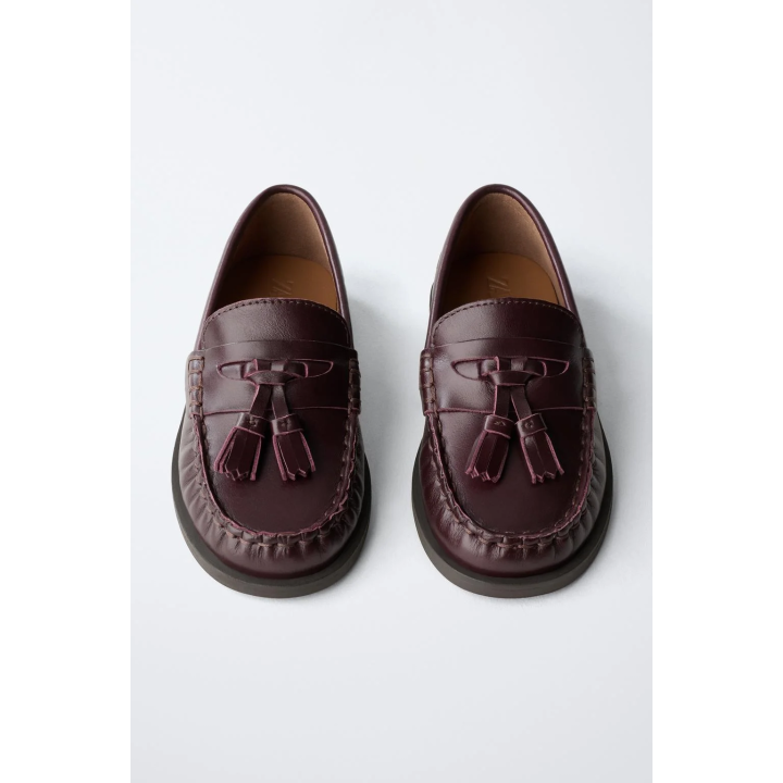 Лоферы с кисточкой из ограниченной коллекции из кожи