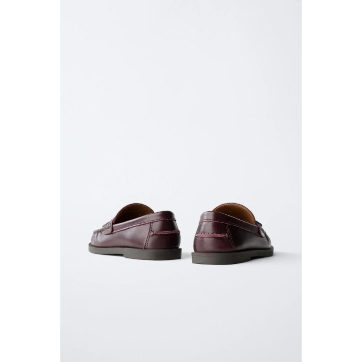 Лоферы с кисточкой из ограниченной коллекции из кожи