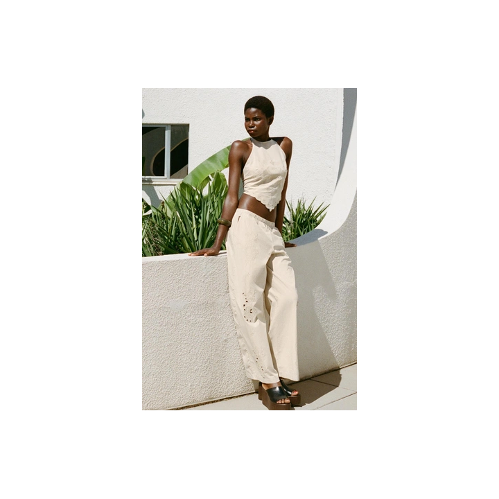 БРЮКИ В ПИЖАМНОМ СТИЛЕ С ВЫШИВКОЙ