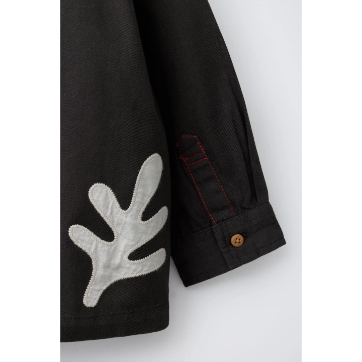 КУРТКА-РУБАШКА С ЛИСТЬЯМИ-НАШИВКАМИ