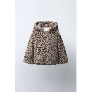 КУРТКА ИЗ ИСКУССТВЕННОГО МЕХА С АНИМАЛИСТИЧЕСКИМ ПРИНТОМ