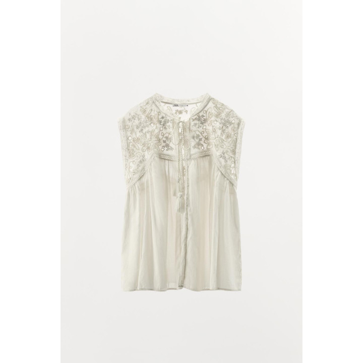 Топ limited edition с вышивкой кружевом
