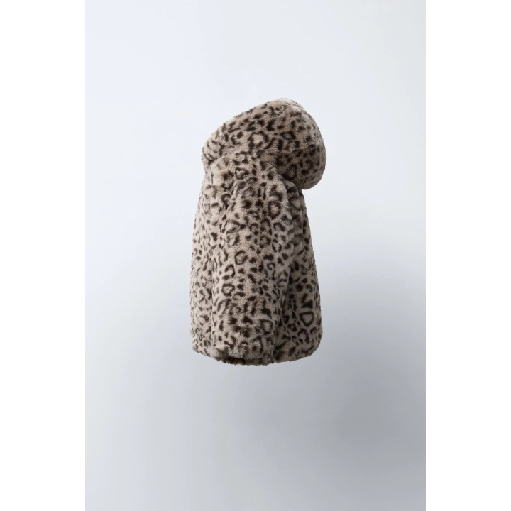 КУРТКА ИЗ ИСКУССТВЕННОГО МЕХА С АНИМАЛИСТИЧЕСКИМ ПРИНТОМ