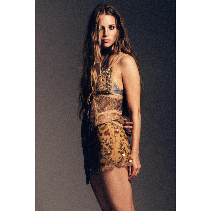 КРУЖЕВНОЙ ТОП С ПАЙЕТКАМИ LIMITED EDITION