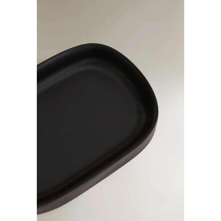 BLACK RESIN SOAP DISH