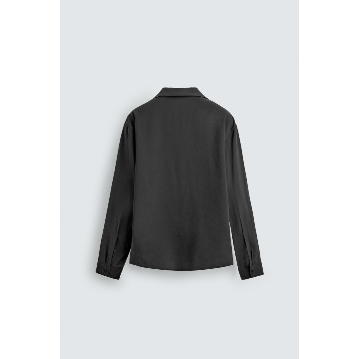 ПОЛО ИЗ СТРУЯЩЕЙСЯ ТКАНИ