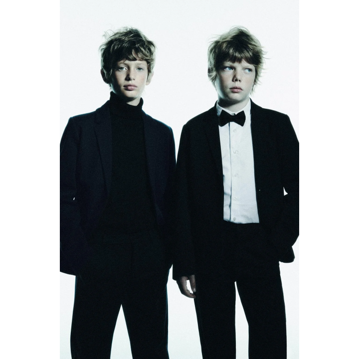 РУБАШКА СО СЪЕМНОЙ АТЛАСНОЙ БАБОЧКОЙ