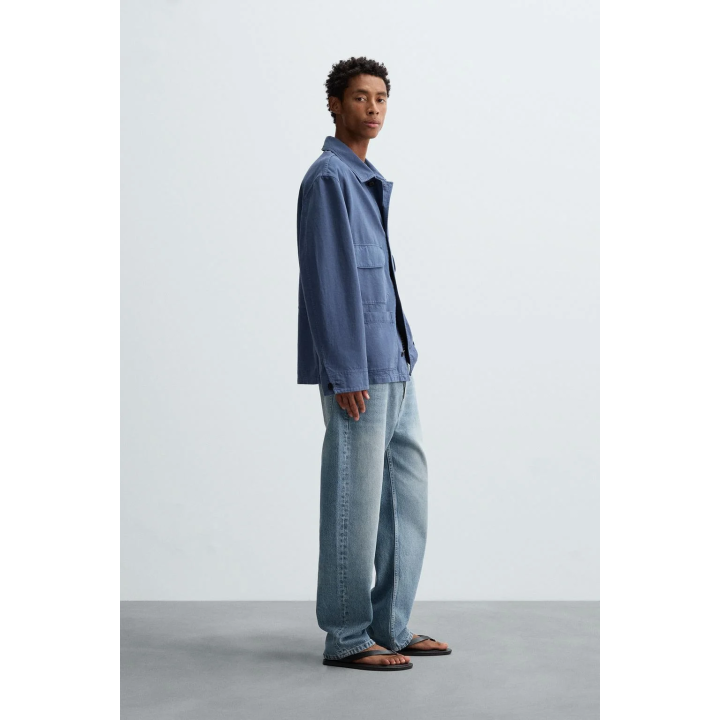 КУРТКА С ЭФФЕКТОМ ПОТЕРТОСТИ И КАРМАНАМИ