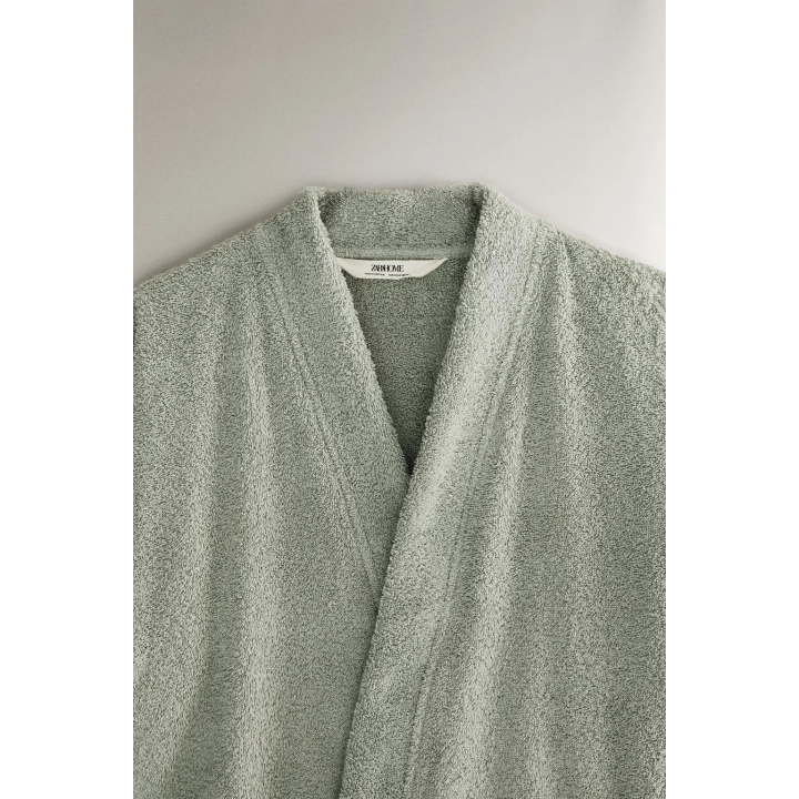 HIGH QUALITY COTTON BATHROBE (420 GXM²)