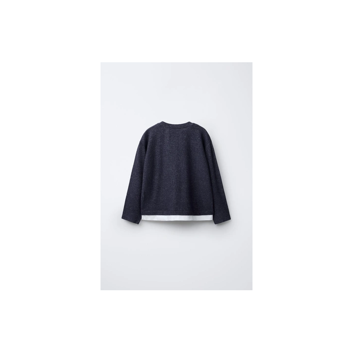 СВИТЕР ИЗ МЯГКОЙ ТКАНИ С КОНТРАСТНЫМИ ДЕТАЛЯМИ