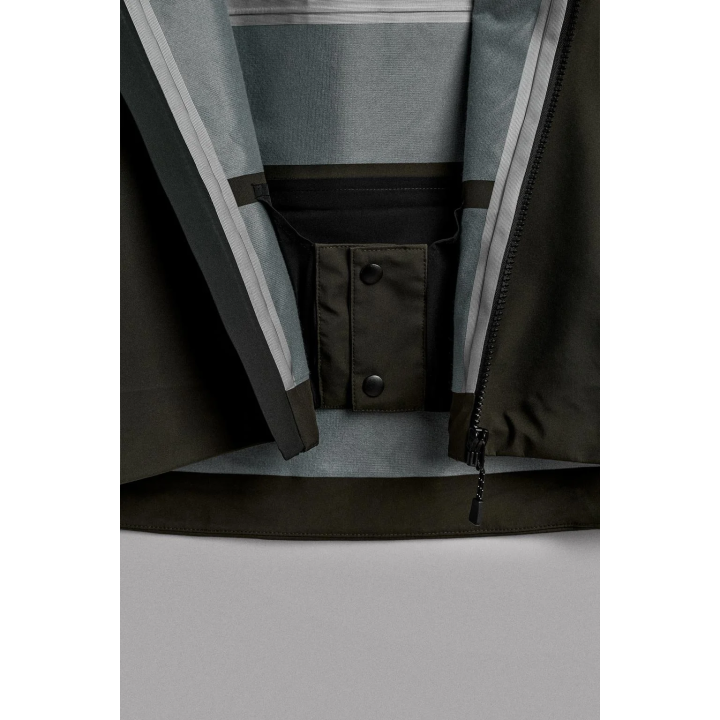 GLITTERY TRUMPET CHRISTMAS TREE DECORATION