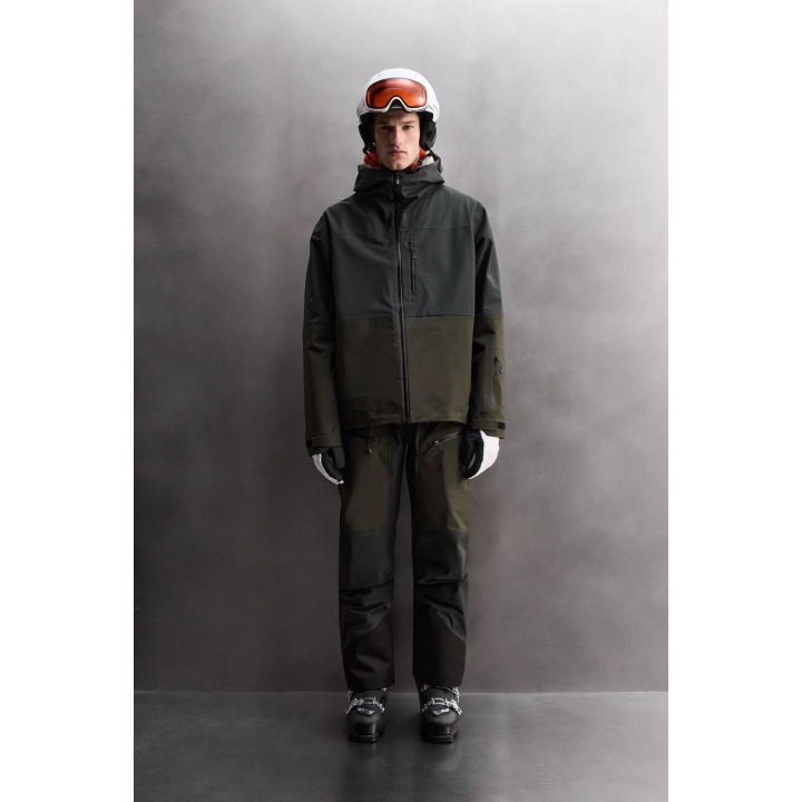 GLITTERY TRUMPET CHRISTMAS TREE DECORATION