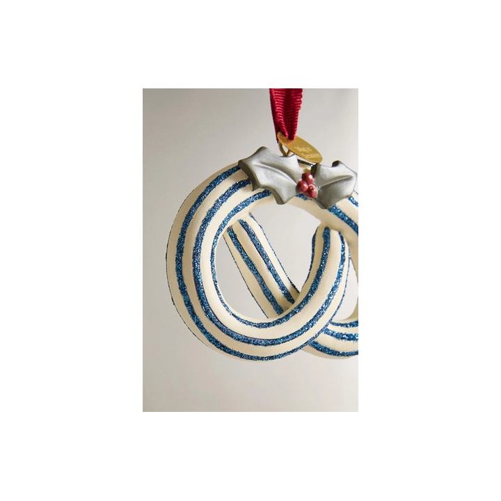 GLITTERY PRETZEL CHRISTMAS TREE DECORATION