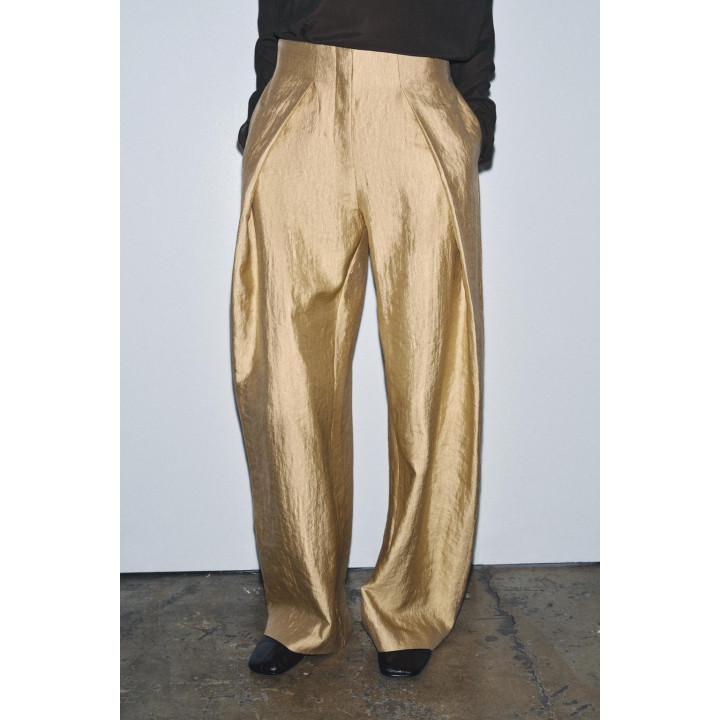 МЕТАЛЛИЗИРОВАННЫЕ БРЮКИ СО СКЛАДКАМИ — ZW COLLECTION