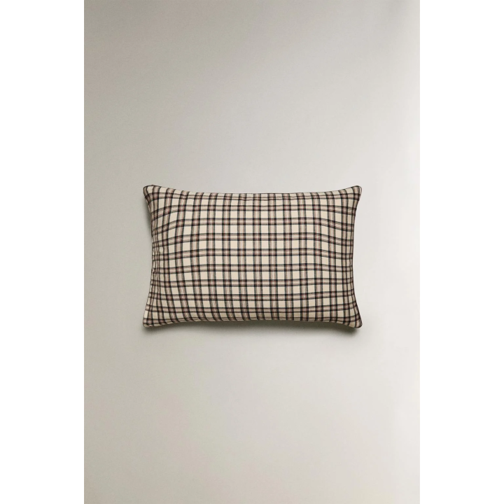 Детская подушка из фланели в клетку на рождество