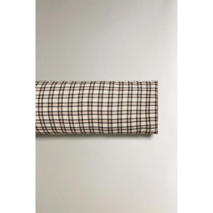 Детская подушка из фланели в клетку на рождество