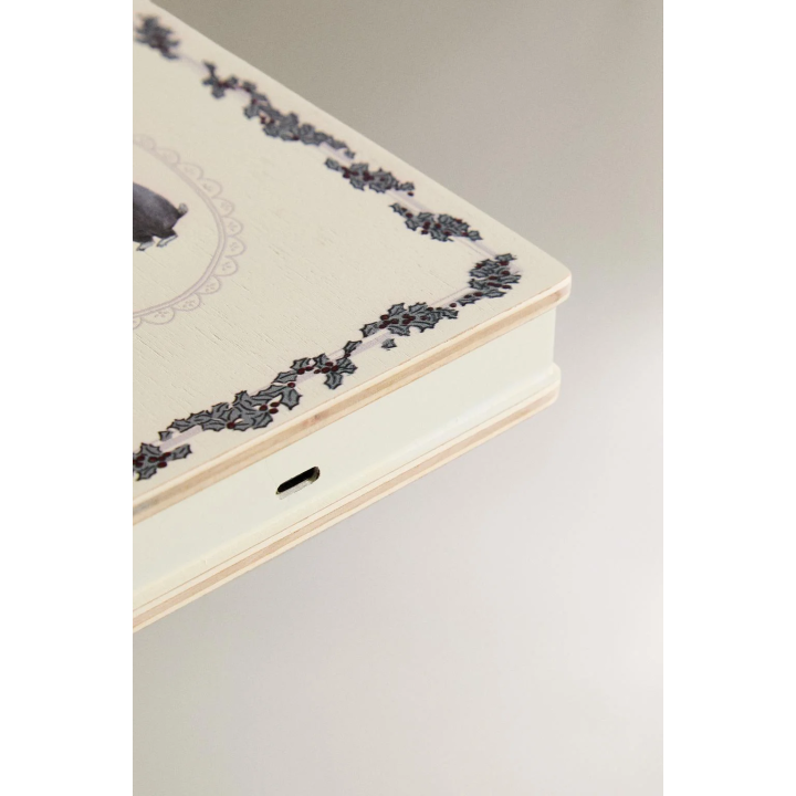 Ночник история искусства в форме книги на рождественскую ночь