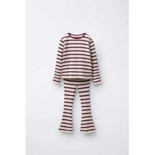 КОМПЛЕКТ ИЗ ФУТБОЛКИ И РАСКЛЕШЕННЫХ ЛЕГИНСОВ В РУБЧИК В ПОЛОСКУ