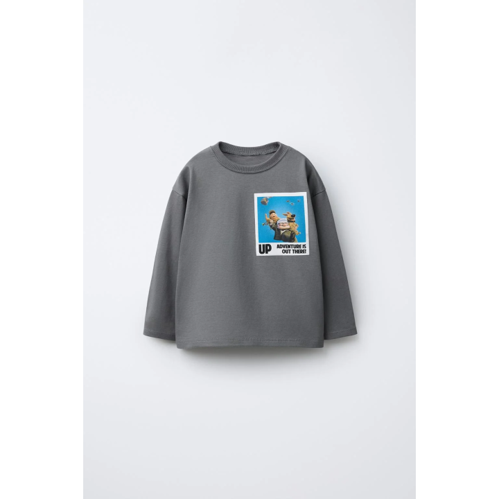 ФУТБОЛКА С ПРИНТОМ UP © DISNEY