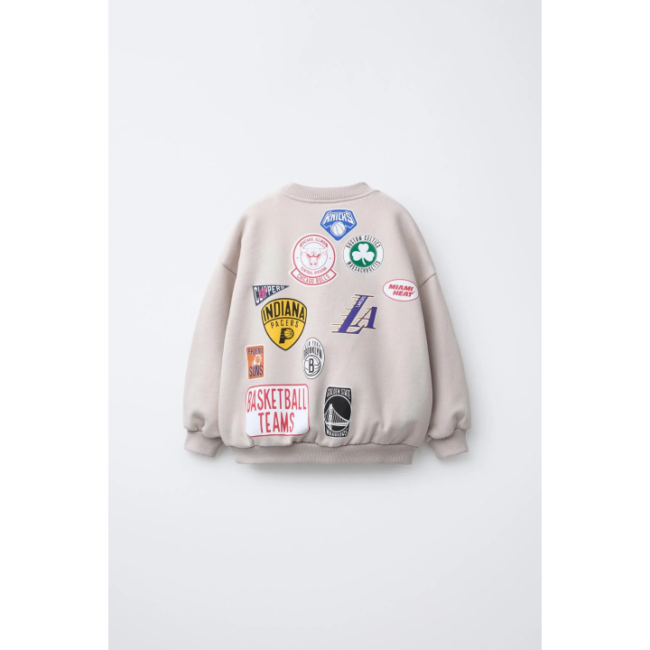 ТОЛСТОВКА С НАШИВКАМИ КОМАНД NBA