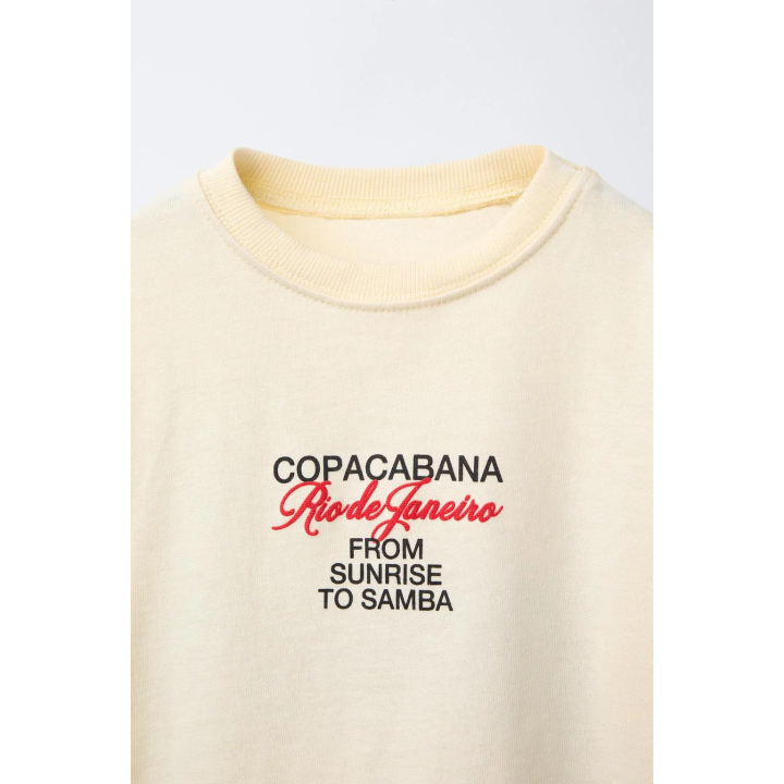 ФУТБОЛКА С РЕЛЬЕФНОЙ НАДПИСЬЮ